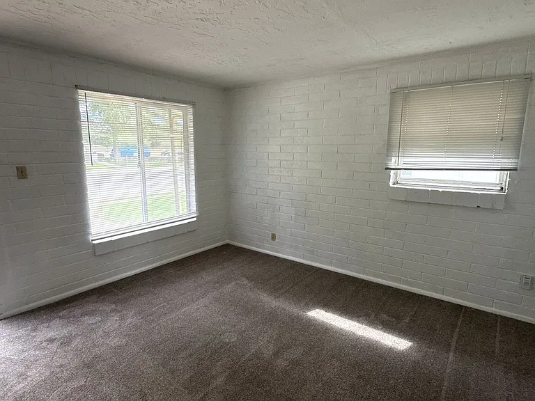 900 E apartments — Photo 9