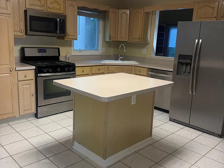 6046 Margaux Ln — Photo 2