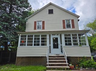 305 Oak Tree Ave, South Plainfield, NJ 07080