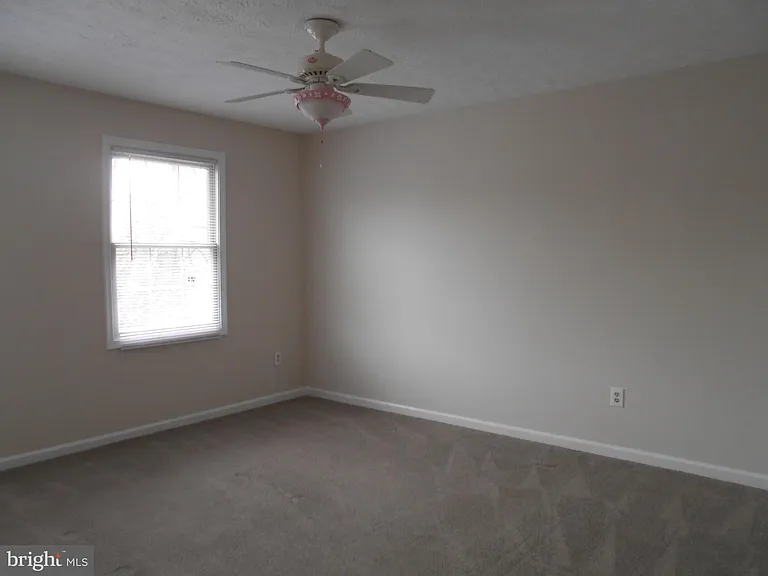 1905 Aircraft Ct — Photo 23