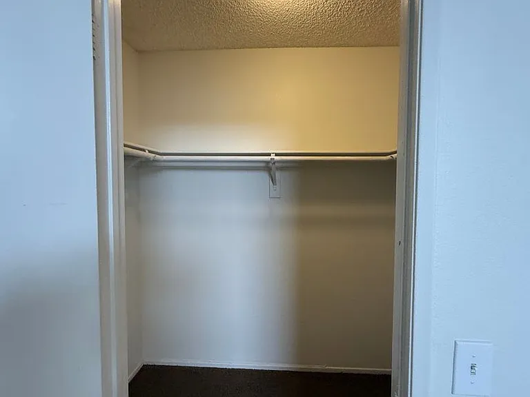 15191 Farmington Ct — Photo 27