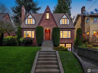 2743 37th Avenue SW, Seattle, WA 98126