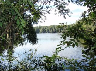 105 Finnigan Rd, Satsuma, FL 32189