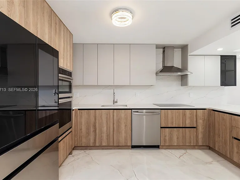 2401 S Ocean Dr #Penthouse A4 — Photo 8