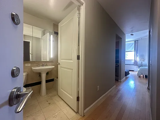 Rented by Oxford Property Group | media 10