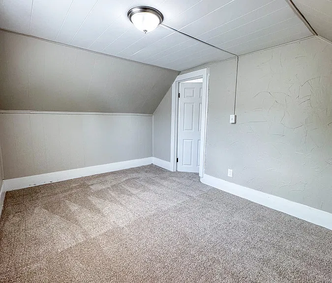 1338 Alpine Ave NW — Photo 43