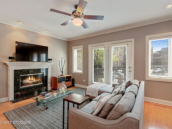 2nd image of 826 W Windsor Ave APT 1E