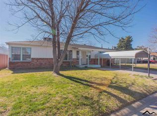 116 Encinal Dr, Red Bluff, CA 96080