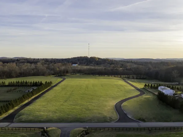 3108 Fair Farms Way, Arrington, TN 37014