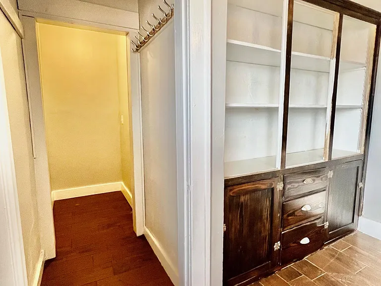 220 W Latimer St #B — Photo 14
