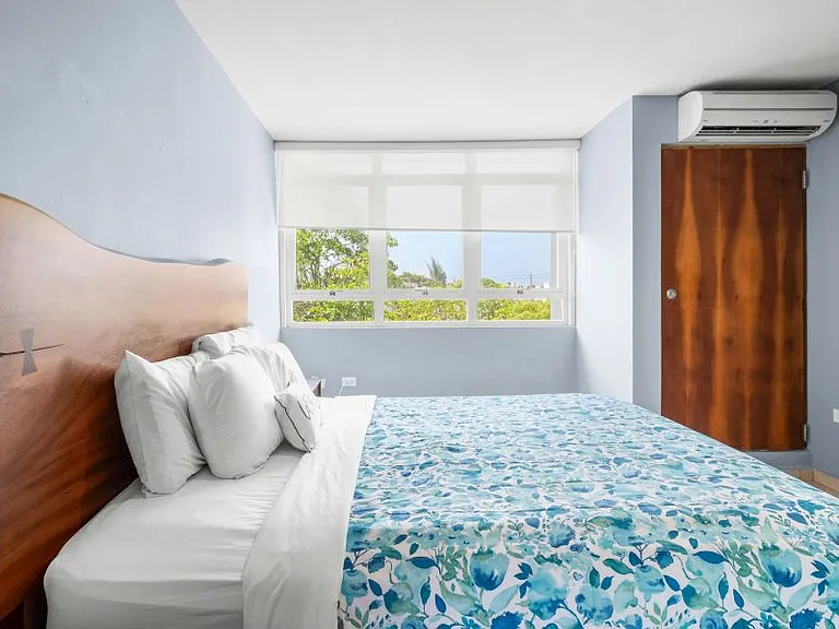 Apt 304 Atlantic Court Apartments 59 C San Miguel — Photo 18