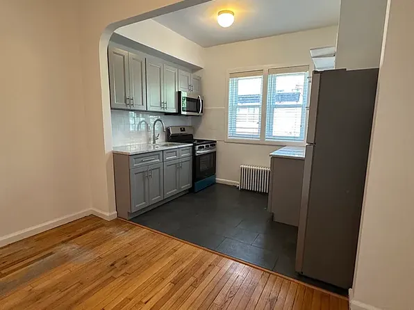 61 Wyckoff Street image 1 of 5