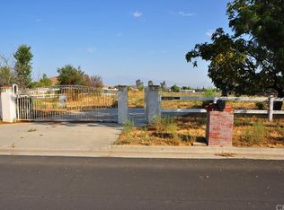 17280 High Country Cir, Perris, CA 92570