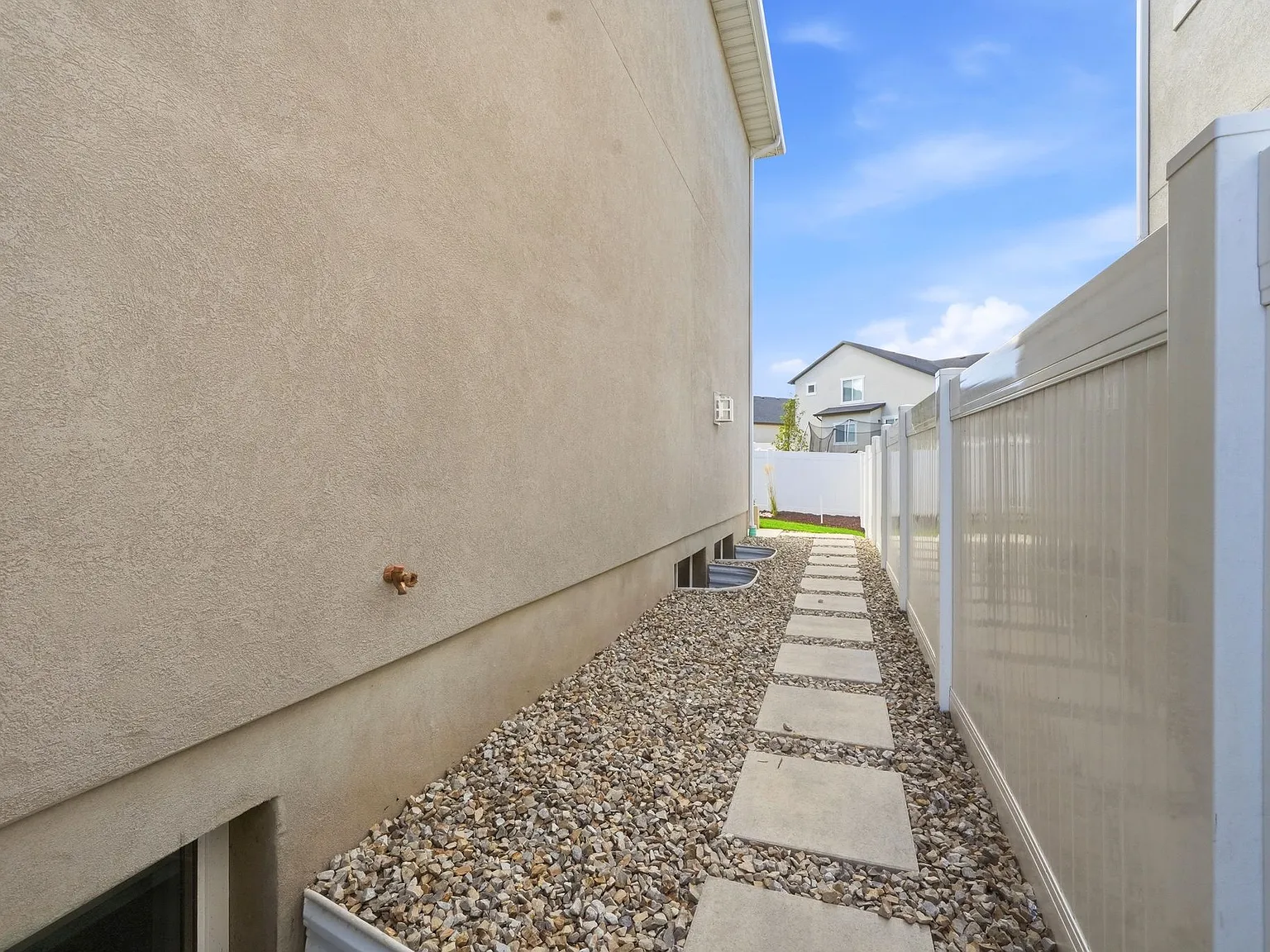 1 bed, 632 sqft, $1,499 — Photo 2