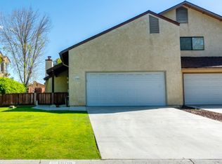 1909 Scenic View Dr, Bakersfield, CA 93307