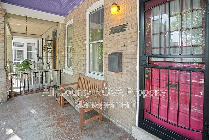 3 bed, 2.5 bath, 2045 sqft, $3,600 — Photo 3