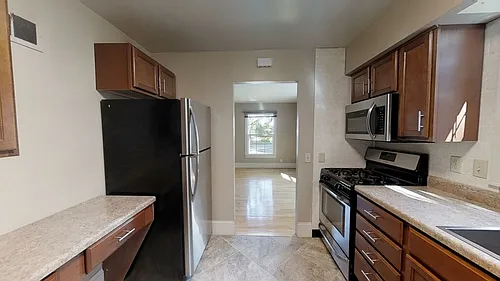 2937 Monroe St #1 — Photo 9