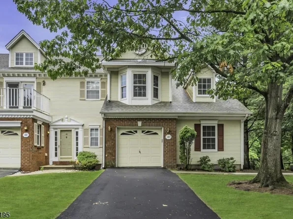 183 SAPPHIRE LN, Franklin Twp., NJ 08823