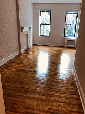 Rented by Metropolis Real Estate of Manhattan | media 36