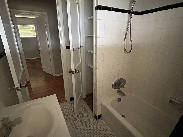 4832 Redstart Rd — Photo 8