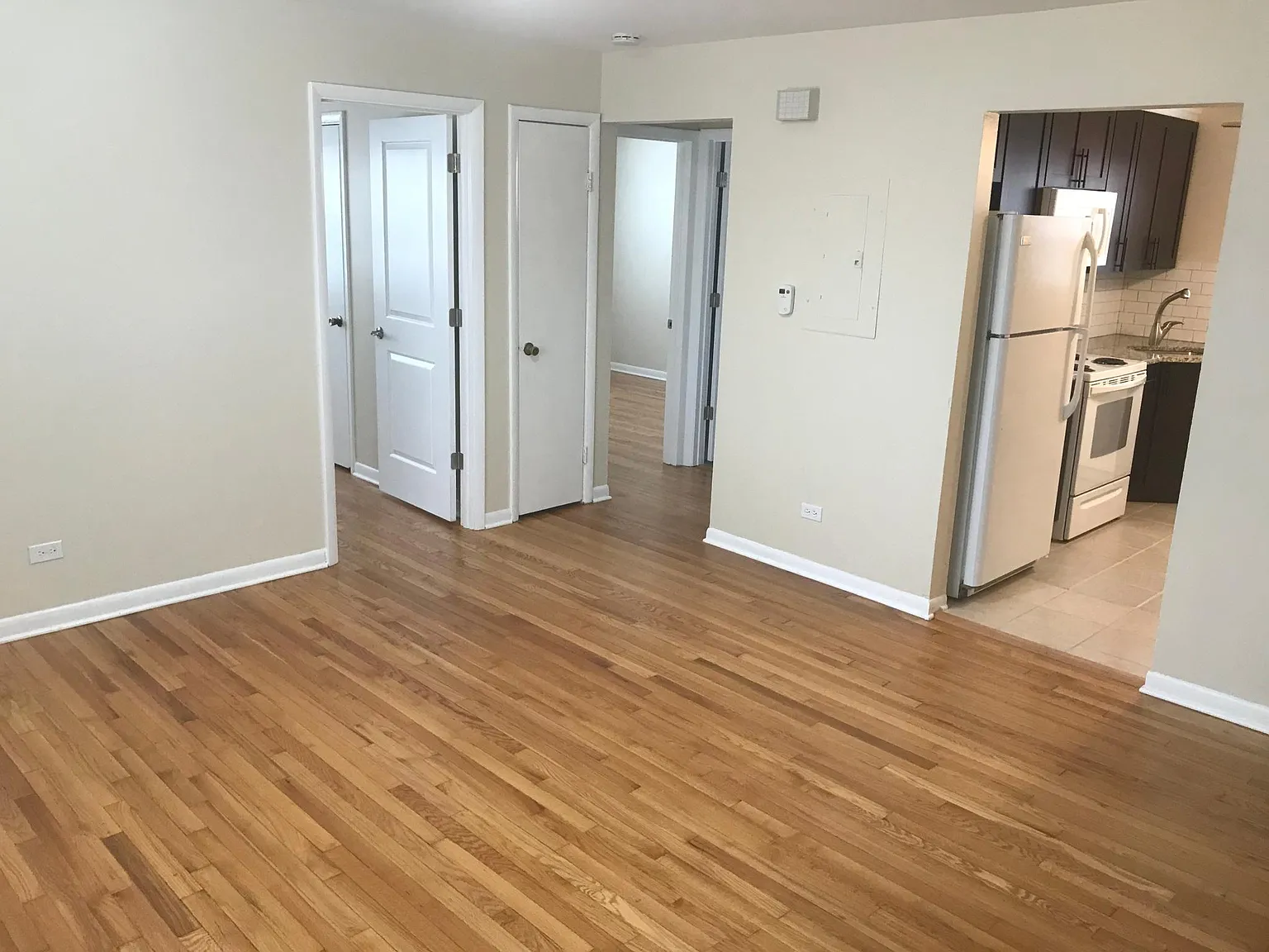 2 bed, 700 sqft, $1,700 — Photo 3