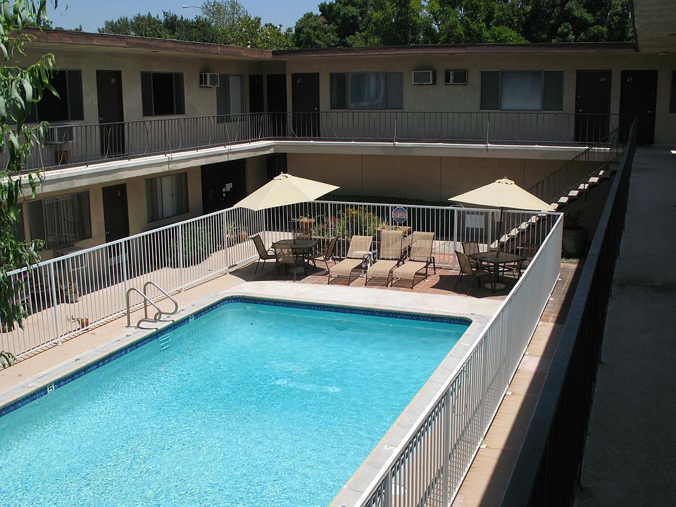 1st image of 18200 Killion St APT 43