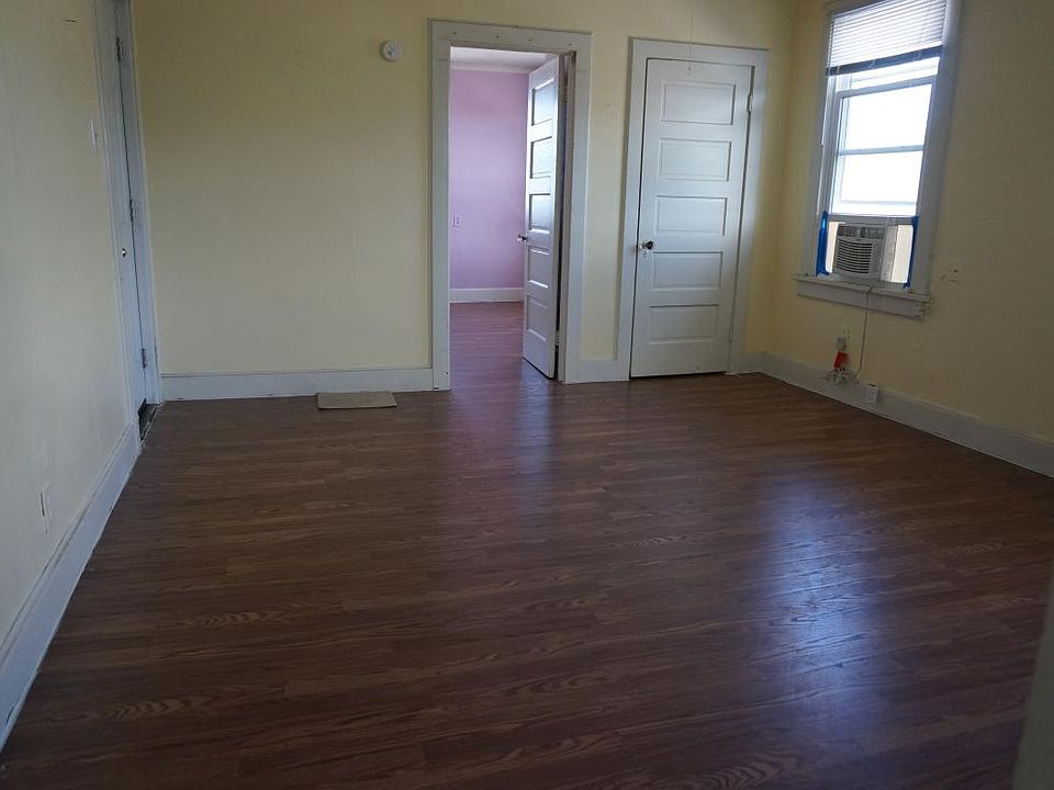 1st image of 1206 E Ocean View Ave APT 3