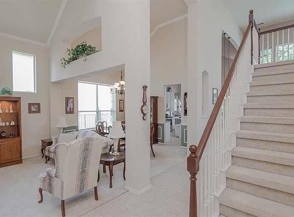 5th image of 308 Owen Oaks Dr