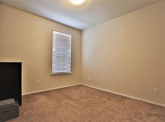 5th image of 2329 Gelbray Pl
