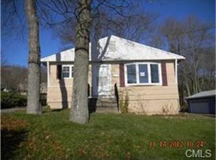 127 Rockwood Ave, Ansonia, CT 06401