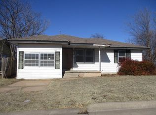 1913 NW Ozmun Ave, Lawton, OK 73507