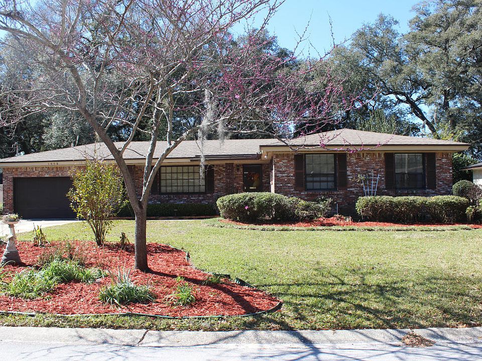 1st image of 1662 Mount Vernon Dr
