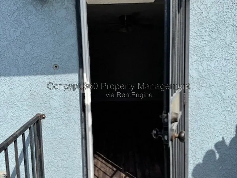 157 E Harcourt St — Photo 6