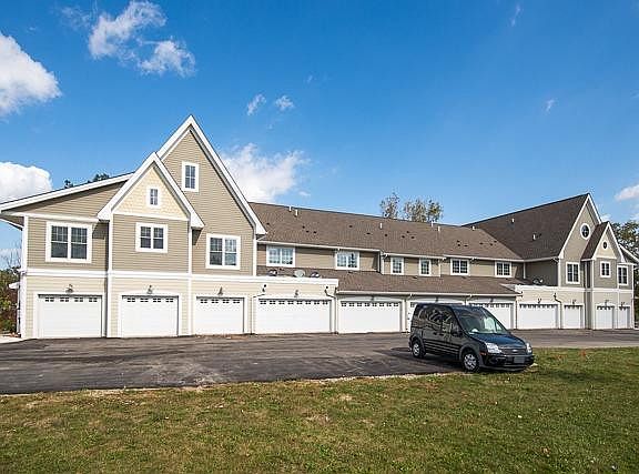 5th image of 2585 W Towne St #13