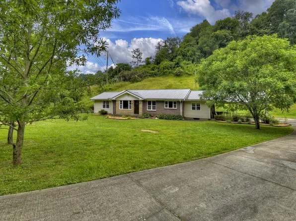 1055 Chatsworth Hwy, Ellijay, GA 30540