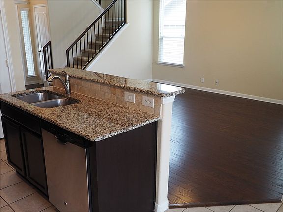 5th image of 665 Heritage Springs Trl