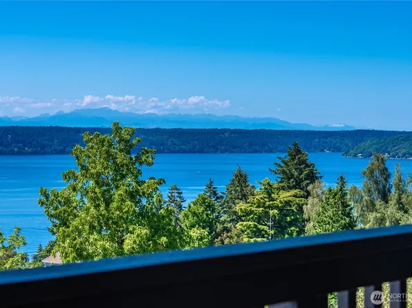 5027 Varco Road NE, Tacoma, WA 98422