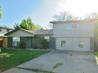 4116 Field St, Haltom City, TX 76117