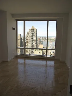 Rented by Realty Group International | media 22