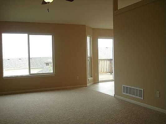 2nd image of 4706 S Pointe Dr