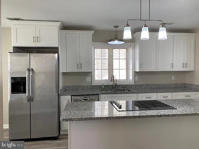 48005 Mayflower Dr — Photo 13