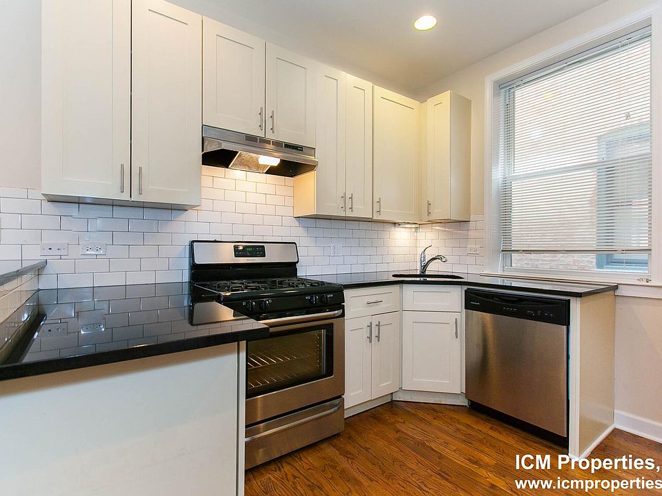 1st image of 851 W Cornelia Ave #6N