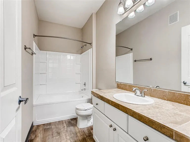Cortland Village Apartment Homes — Photo 10