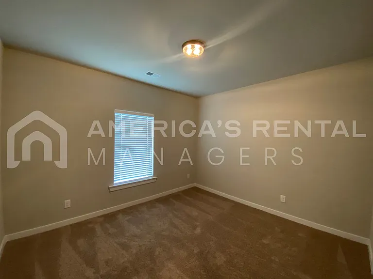 115 Avalon Way — Photo 16