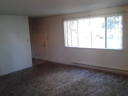 5th image of 482 Walker Ave APT 1