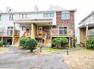 4 Dutton Place Way #4, Glastonbury, CT 06033