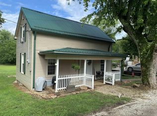 5167 E Dubois Rd NW, Dubois, IN 47527