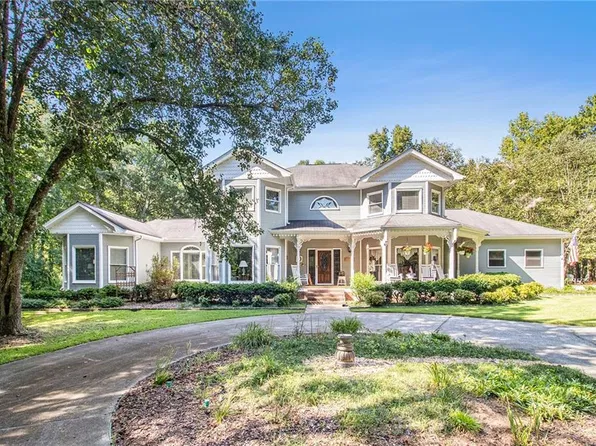 4515 Rosebud Rd, Loganville, GA 30052