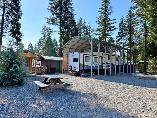 54432 McKenzie Hwy #34, Blue River, OR 97413