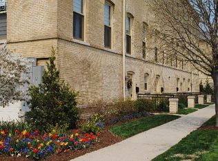 189 Whistler Rd, Highland Park, IL 60035